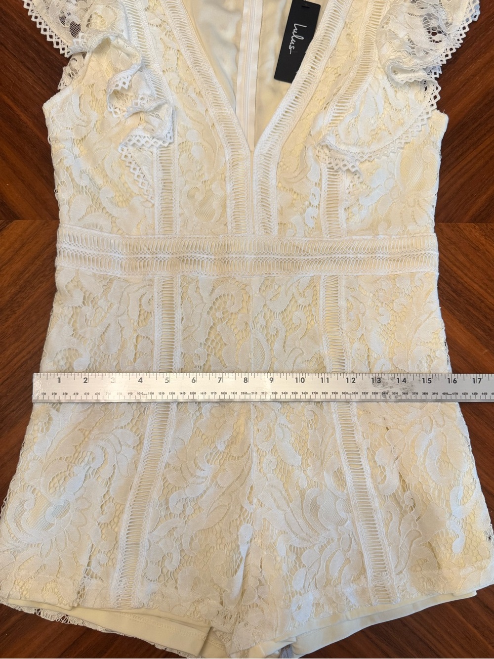 NWT Lulus White Lace Romper Bridal Shower Bachelorette Vacation Size L - Picture 11 of 16